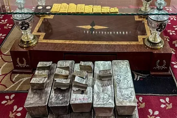 Silver hits record high, crosses ₹3 lakh for the first time; gold soars to ₹1.45 lakh/10 gm