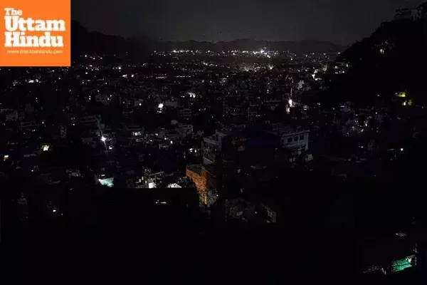 UP to observe 10- minute blackout and sirens across 75 districts, CM Yogi to monitor security preparations UP to observe 10- minute blackout and sirens across 75 districts, CM Yogi to monitor security preparations