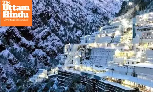 Mata Vaishno Devi pilgrimage suspended due to heavy rain and snowfall in the hills
