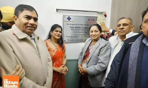 Chief Minister Rekha Gupta inaugurates a modern hospital in Budh Vihar