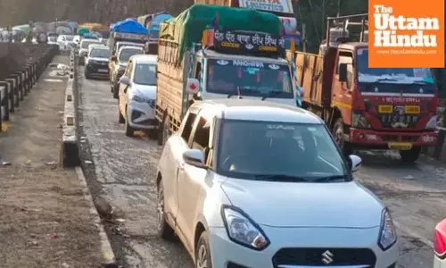 Jammu–Srinagar highway shut for second day, 3,400 vehicles stranded