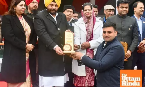 Badminton Coach Anand Tiwari Honored on Republic Day
