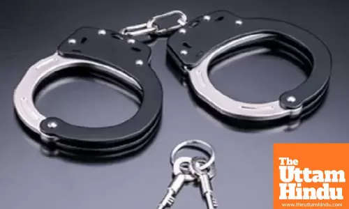 Vigilance Bureau catches Forest Department guard and daily wager red-handed while taking bribe