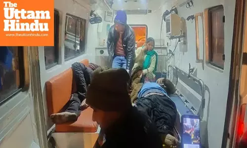 Tragic accident: Container runs over 15 people on Yamuna Expressway, 6 dead, many injured