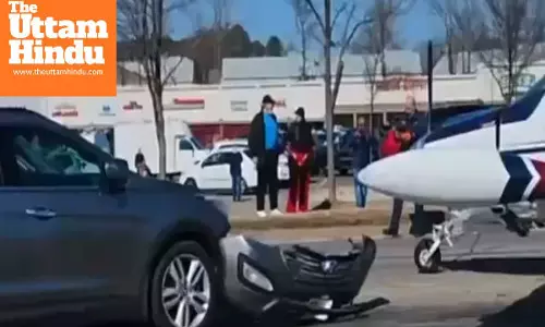 Emergency landing of plane on busy road in US, crashes into several vehicles, video surfaces