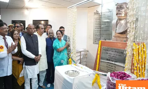 Chief Minister Rekha Gupta unveils statue of Dr Hedgewar, announces expansion of Arogya Institute