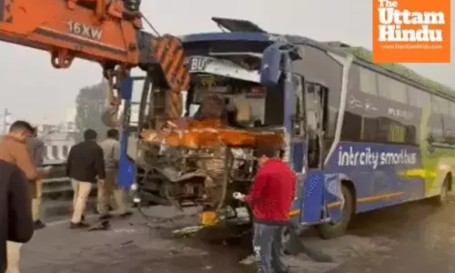 Speeding Volvo bus from Amritsar crashes into broken-down truck in Sonipat, conductor killed Speeding Volvo bus from Amritsar crashes into broken-down truck in Sonipat, conductor killed
