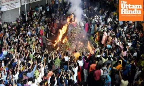Do not look at Holika Dahan fire if you belong to these groups