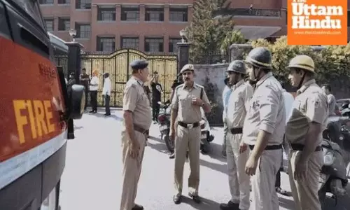 Bomb scare in Delhi: Threat calls target four schools and Axis Bank