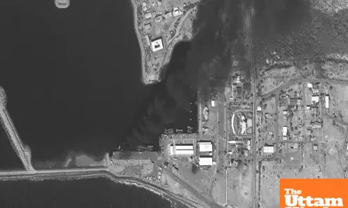 US-Israel strikes Irans Konarak naval base, sinking ships and destroying several buildings