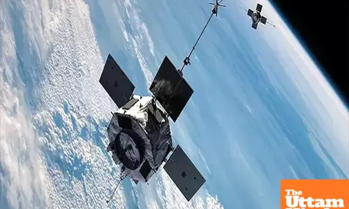 NASAs 600-kilogram Van Allen Probe A satellite set to crash back to earth tonight: Whats the risk?