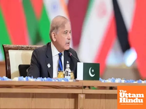 Pakistan to impose strict penalties for oil and gas theft, including 14-year jail term and ₹3 crore fine Pakistan to impose strict penalties for oil and gas theft, including 14-year jail term and ₹3 crore fine