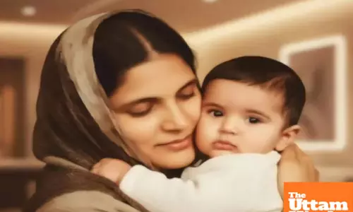 Raza Murads heartfelt tribute: A mothers love is irreplaceable