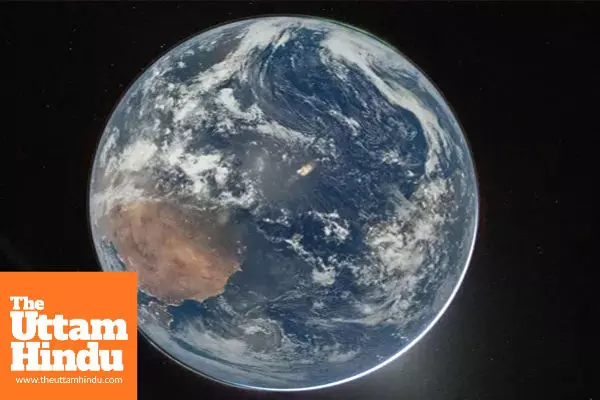 Astronauts capture stunning images of Earth from space during moon mission