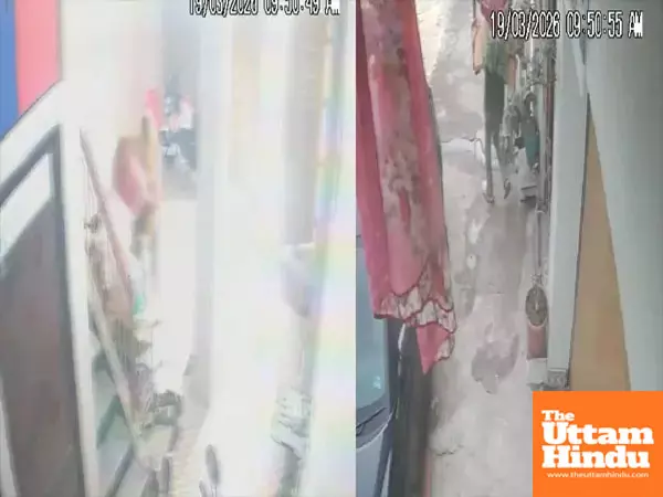 Thieves swipe full cylinder from Patna home amid LPG shortage, watch video Thieves swipe full cylinder from Patna home amid LPG shortage, watch video