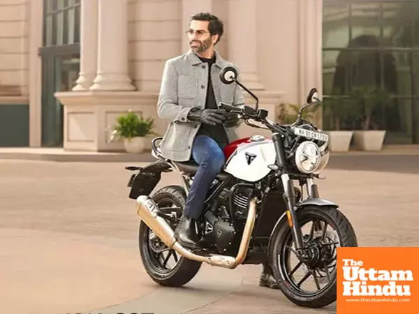 Triumphs 350cc bikes hit Indian market, prices plummet post-GST Triumphs 350cc bikes hit Indian market, prices plummet post-GST