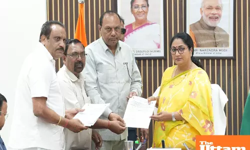 CM Rekha Gupta meets sanitation workers, reaffirms support and welfare measures