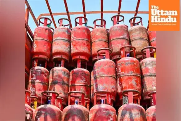LPG worth Rs 1.5 crore vanishes from trucks parked inside police station, major scam exposed LPG worth Rs 1.5 crore vanishes from trucks parked inside police station, major scam exposed